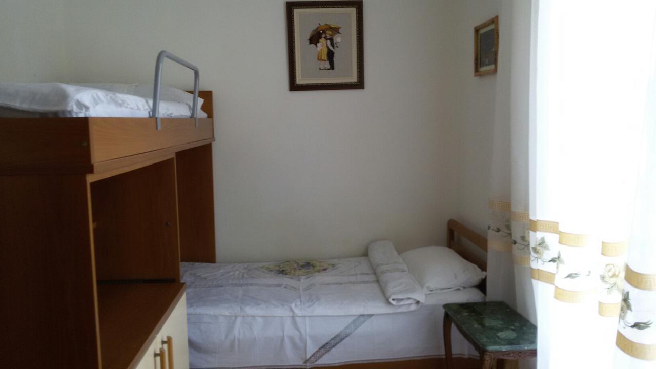Apartment Botanicheskiy Sad Sutomore Luaran gambar
