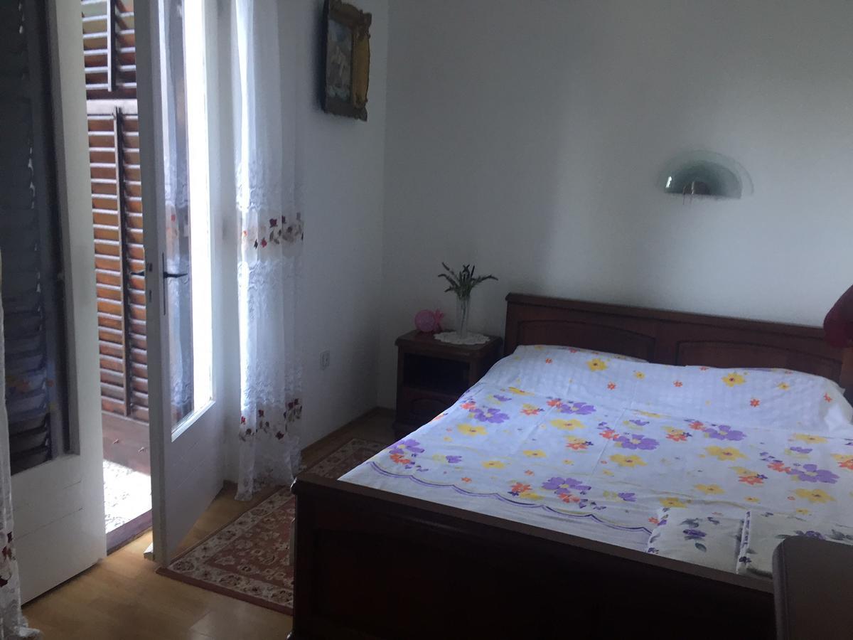 Apartment Botanicheskiy Sad Sutomore Luaran gambar
